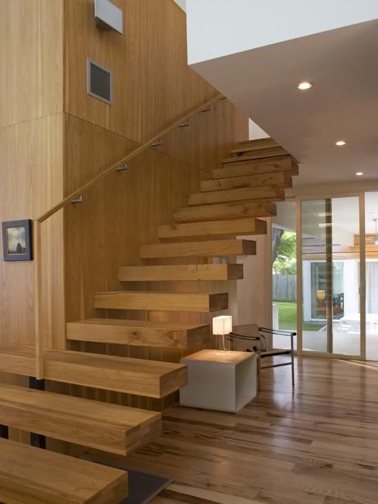 mẫu thiết kế cầu thang gỗ đẹp 35