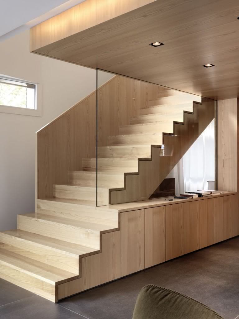 mẫu thiết kế cầu thang gỗ đẹp 69