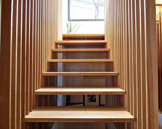 mẫu thiết kế cầu thang gỗ đẹp 38