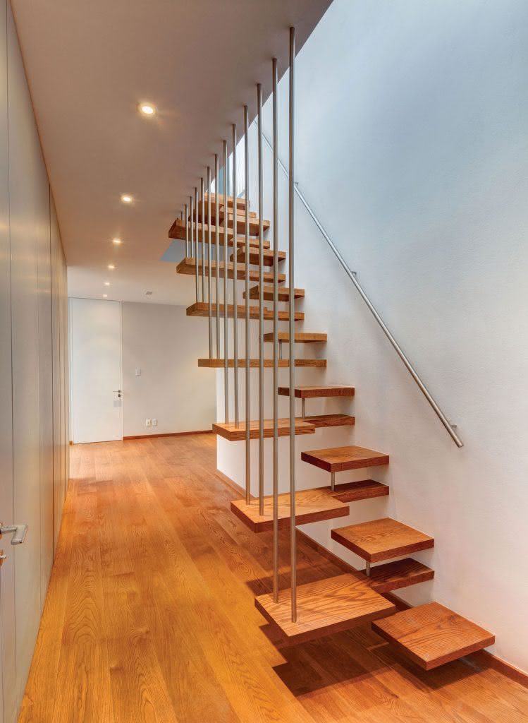 mẫu thiết kế cầu thang gỗ đẹp 72