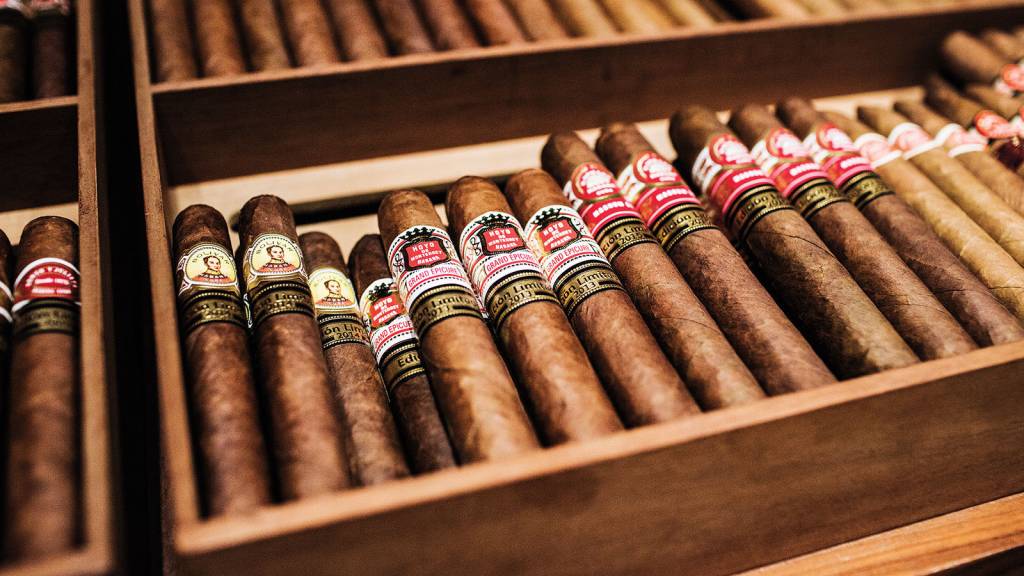 Top 10 Các Loại Cigar Cuba Đáng Thử Nhất