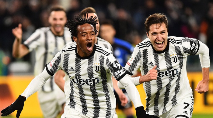 Juventus lấy lại điểm bị trừ 15 điểm, trở lại top 3 Serie A - Tuổi Trẻ Online